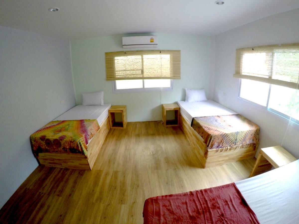 帕干岛 Baan Tai Backpackers旅舍 外观 照片